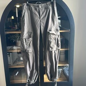 Alice + Olivia cargo pants